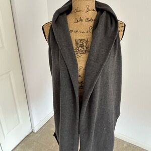 FUZZI GREY WOOL MIX HOODY VEST Size M